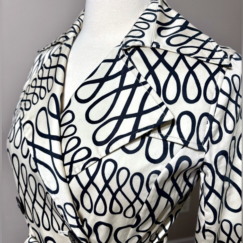 Vertigo Paris Infinity print trench coat - Picture 3 of 9